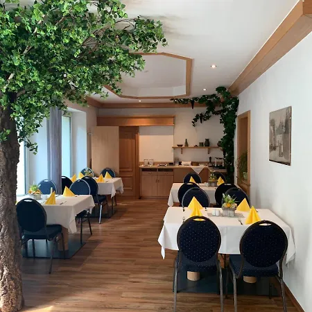 Hotel Luther Birke 3*